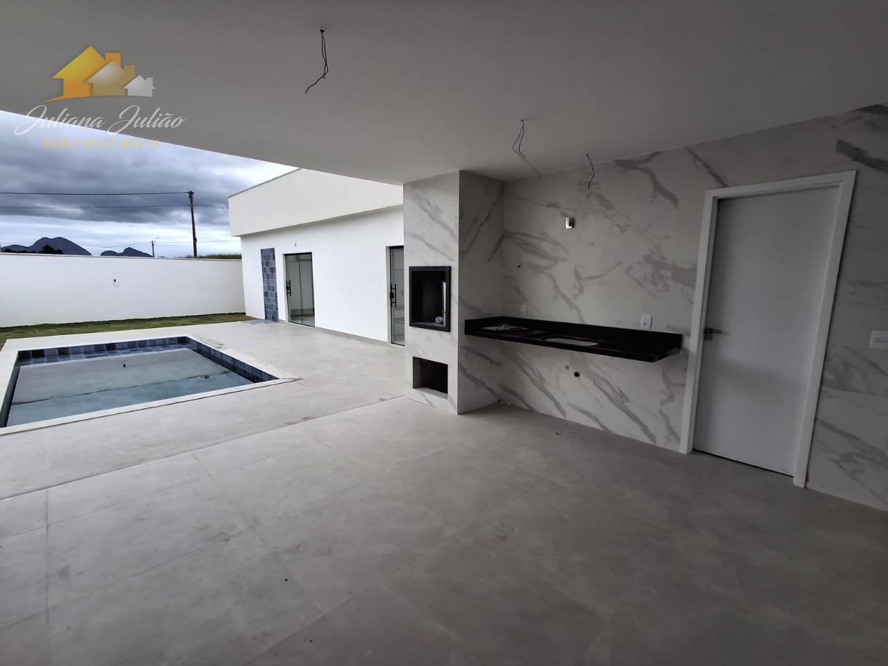 Casa à venda com 4 quartos, 270m² - Foto 34