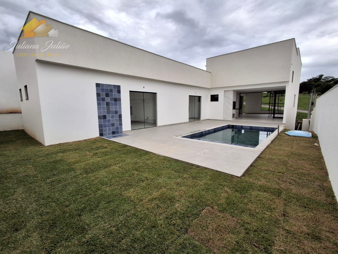 Casa à venda com 4 quartos, 270m² - Foto 39