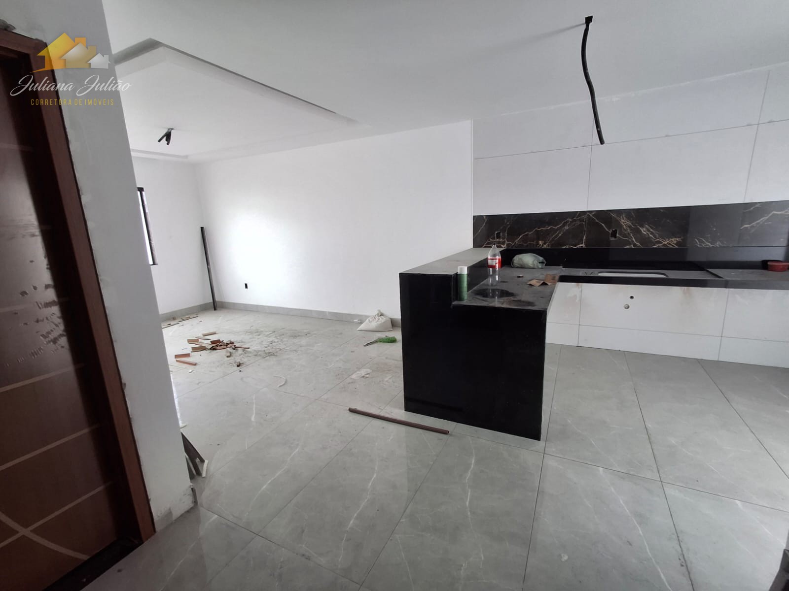 Casa à venda com 4 quartos, 115m² - Foto 13