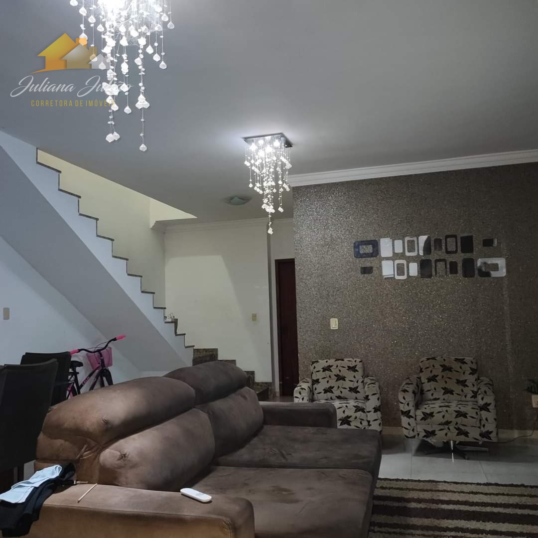 Casa à venda com 4 quartos, 110m² - Foto 2
