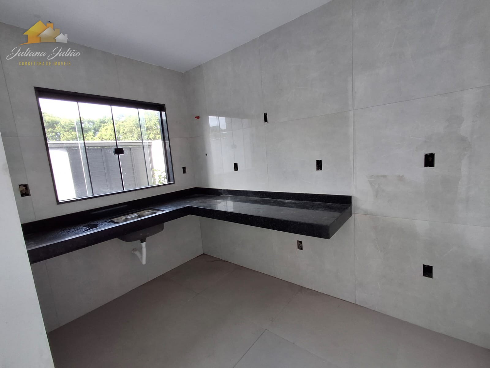 Casa à venda com 2 quartos, 53m² - Foto 9