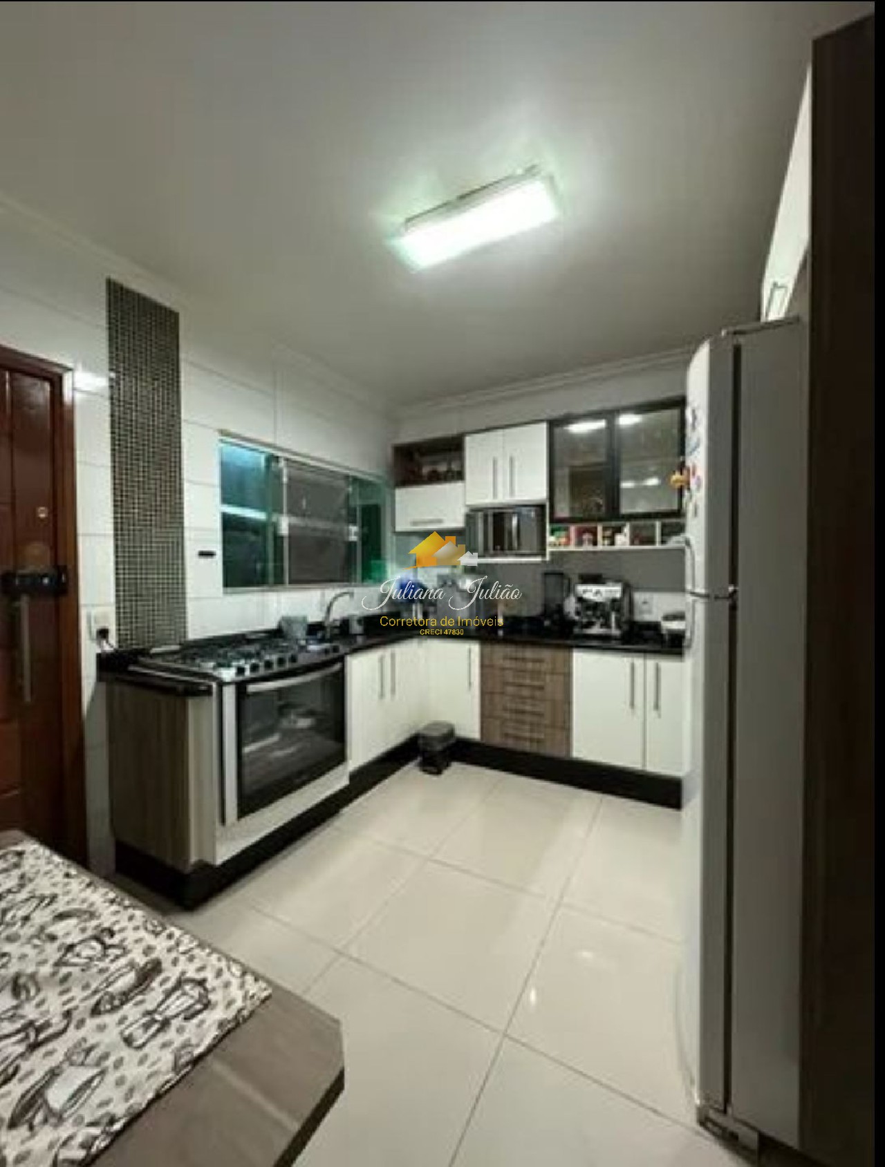 Casa à venda com 4 quartos, 320m² - Foto 9