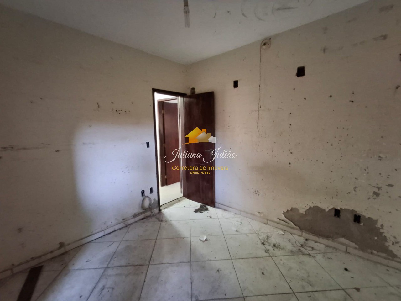 Casa à venda com 3 quartos, 110m² - Foto 10