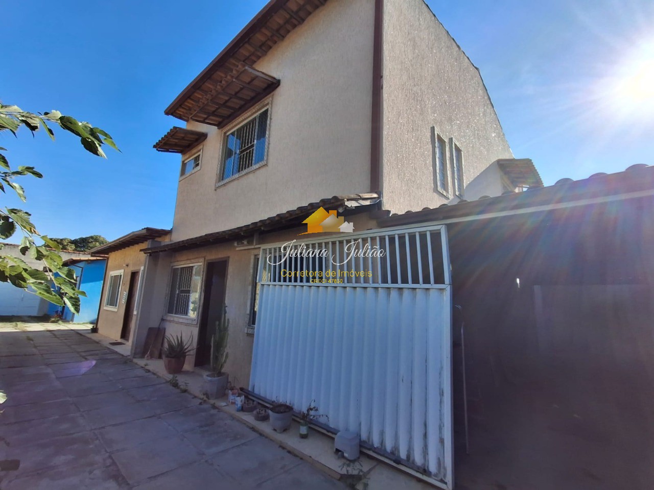 Casa à venda com 3 quartos, 110m² - Foto 1