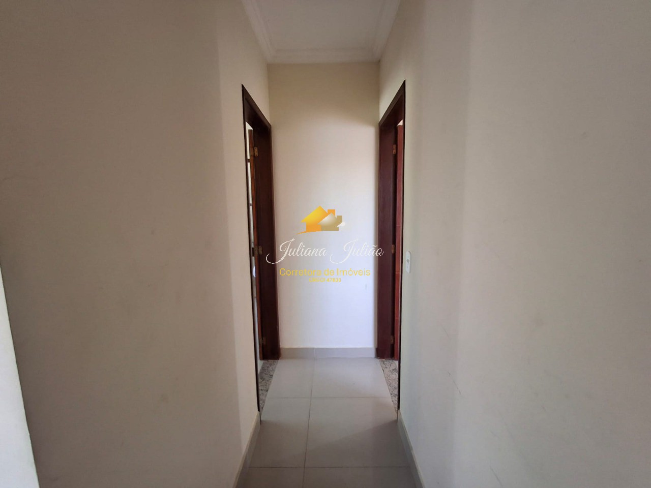 Casa à venda com 3 quartos, 110m² - Foto 25