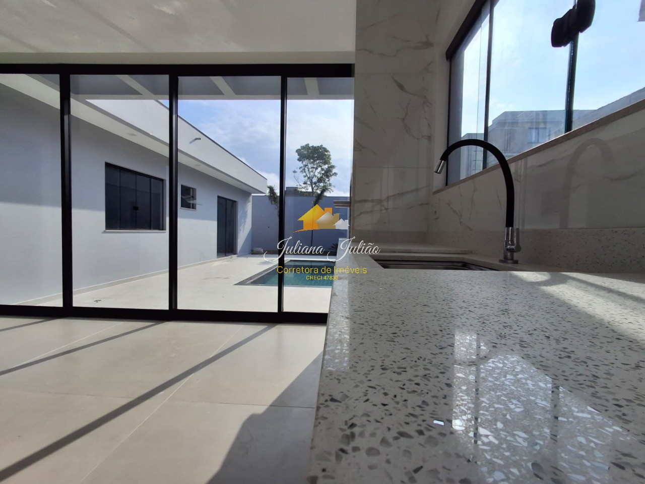 Casa à venda com 3 quartos, 206m² - Foto 23