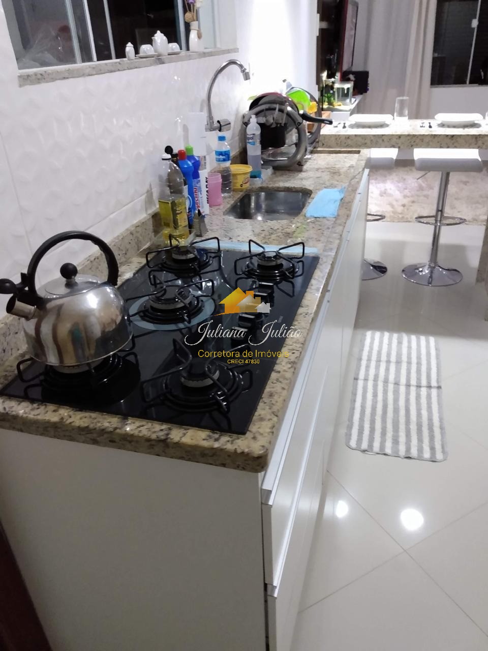 Casa à venda com 2 quartos, 61m² - Foto 11