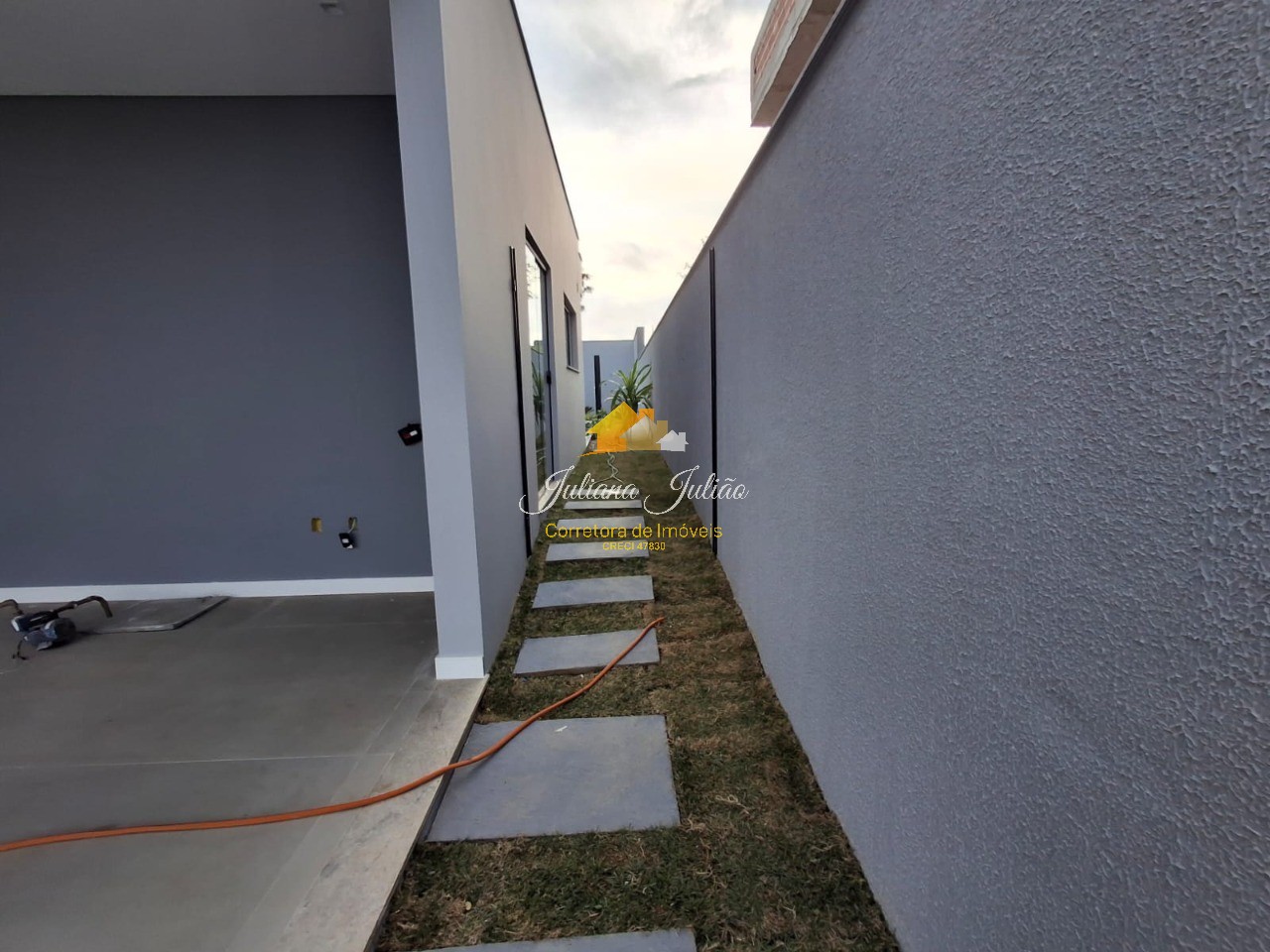Casa à venda com 3 quartos, 206m² - Foto 8