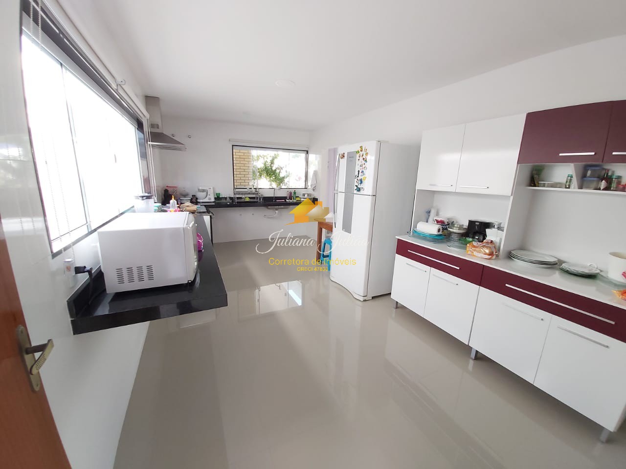 Casa à venda com 4 quartos, 330m² - Foto 12