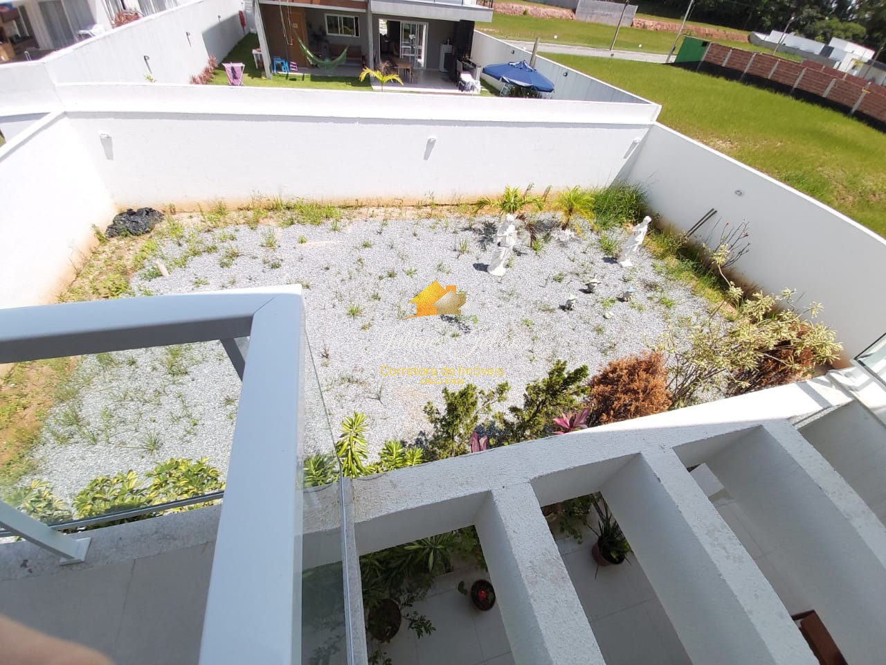 Casa à venda com 4 quartos, 330m² - Foto 33