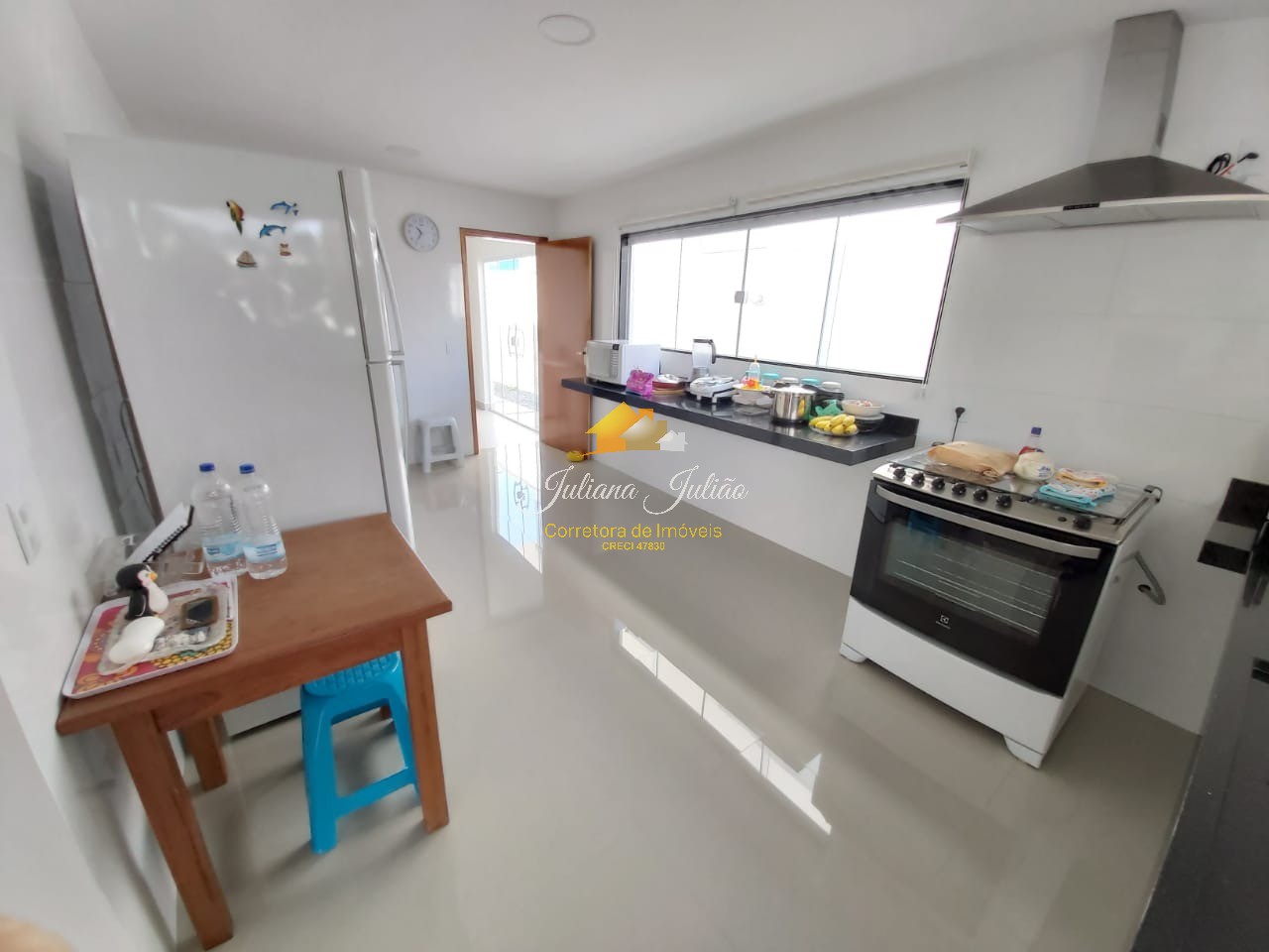 Casa à venda com 4 quartos, 330m² - Foto 11