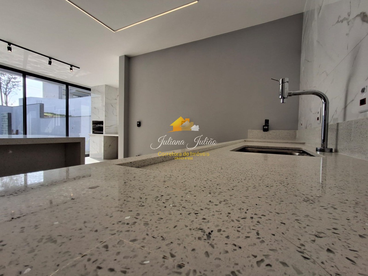 Casa à venda com 3 quartos, 206m² - Foto 21