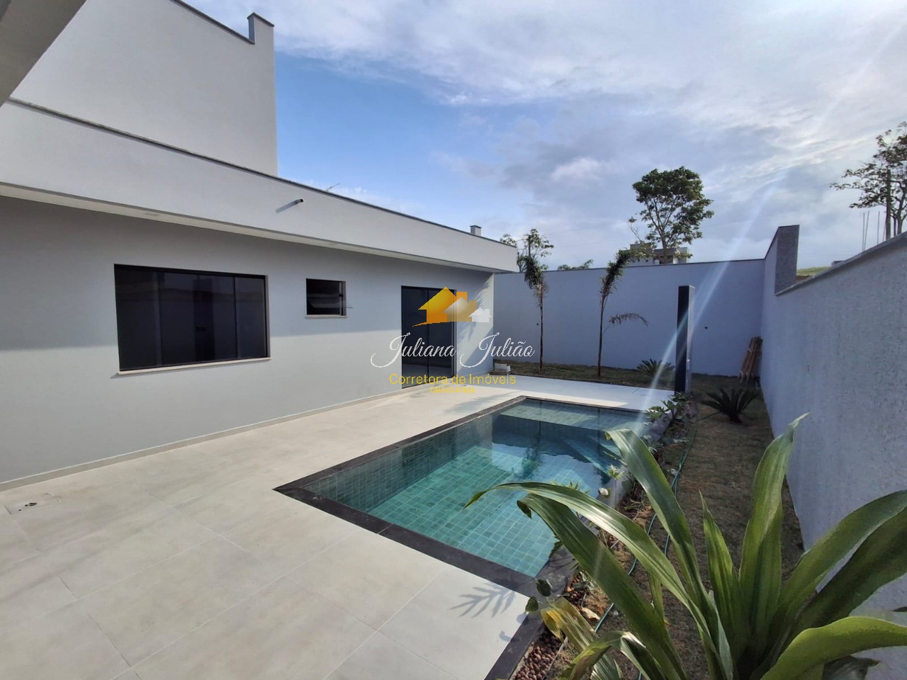 Casa à venda com 3 quartos, 206m² - Foto 34