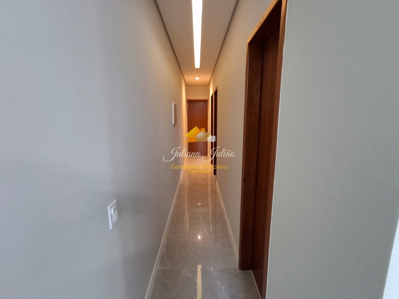 Casa à venda com 3 quartos, 89m² - Foto 14