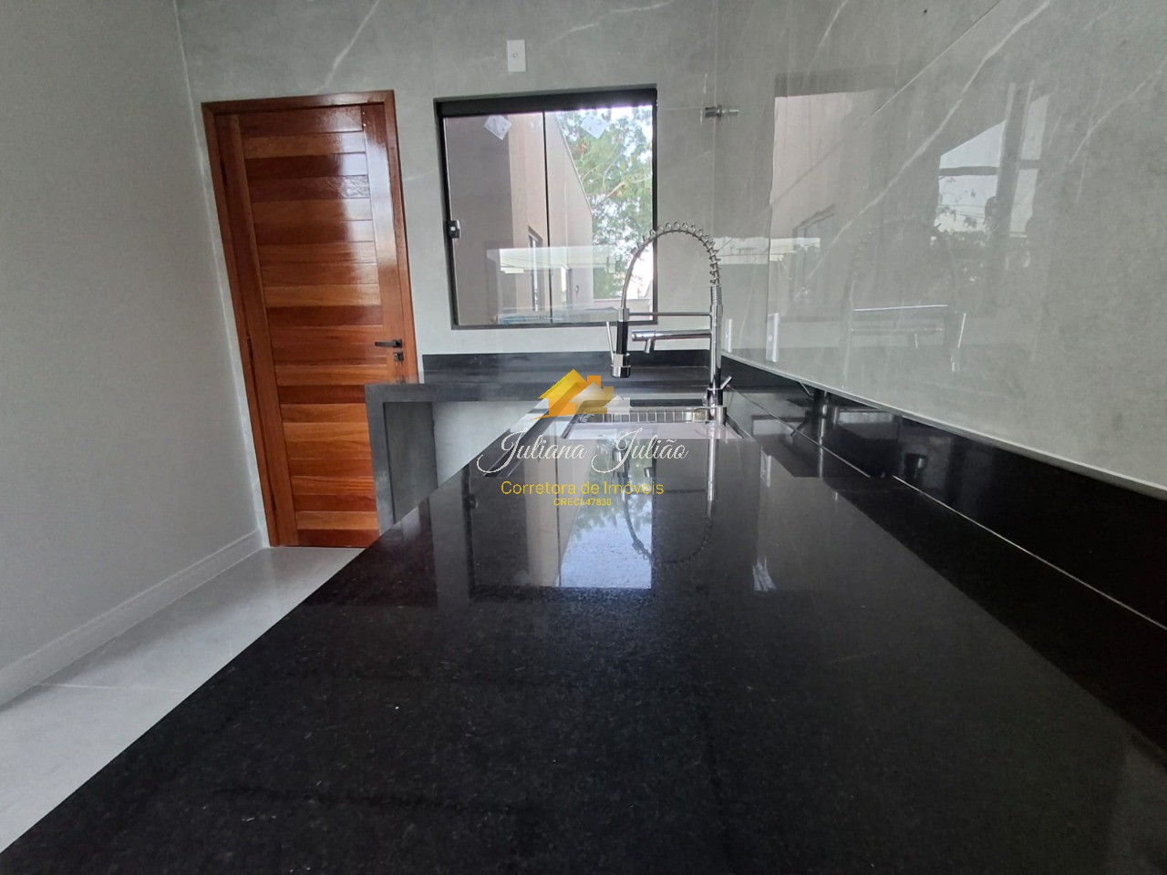 Casa à venda com 3 quartos, 89m² - Foto 11