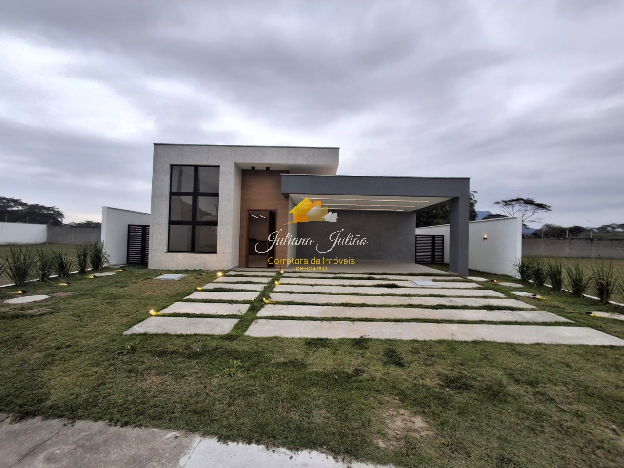 Casa à venda com 3 quartos, 206m² - Foto 2