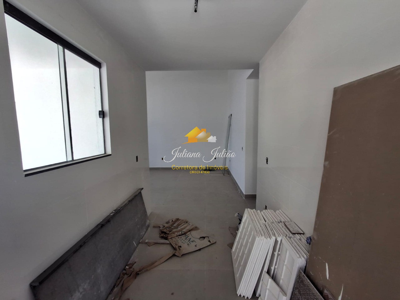 Casa à venda com 3 quartos, 90m² - Foto 13