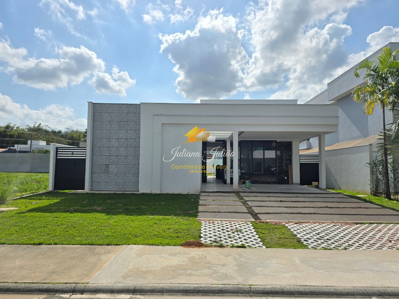 Casa à venda com 3 quartos, 160m² - Foto 1