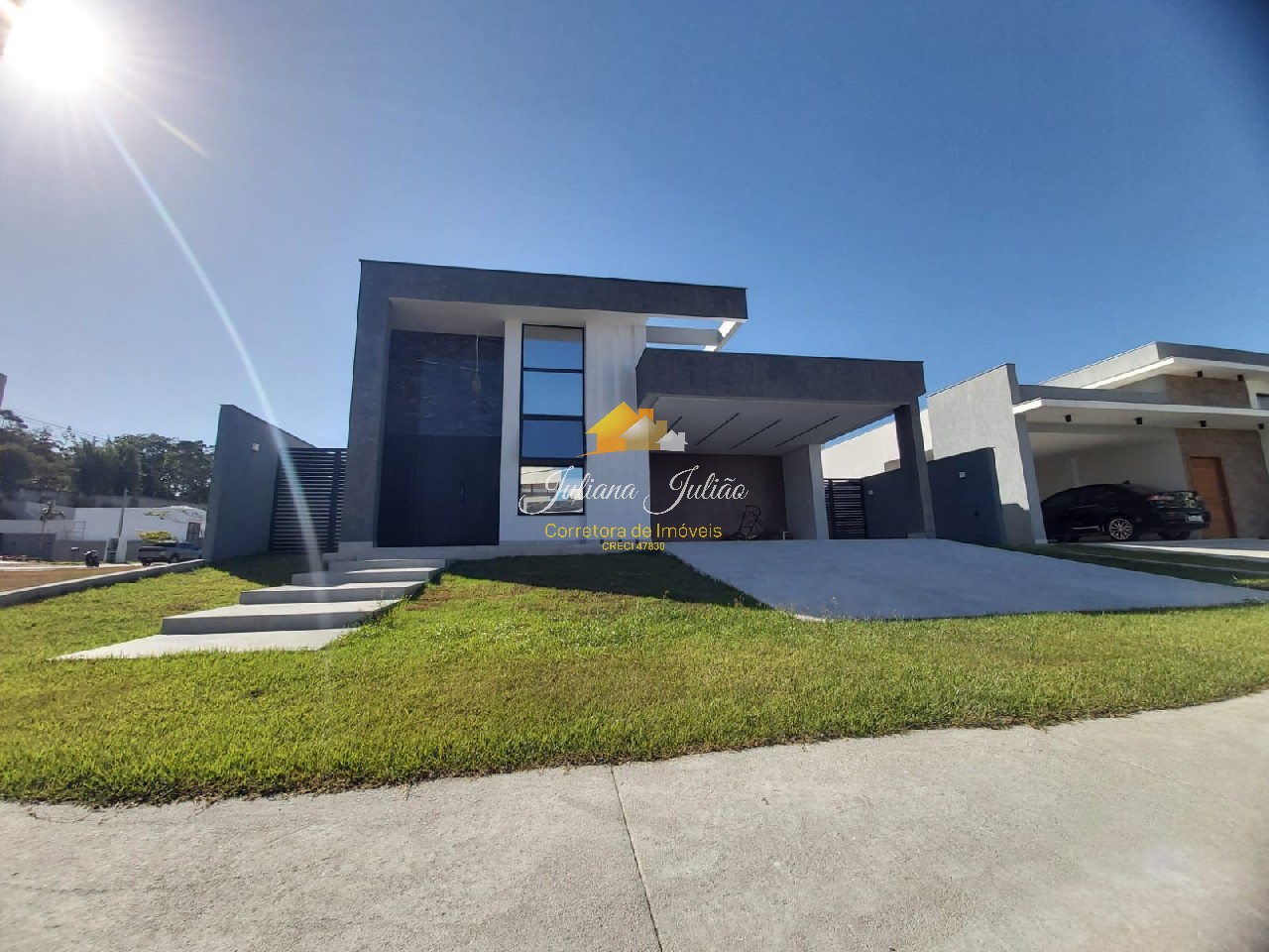 Casa à venda com 3 quartos, 227m² - Foto 3