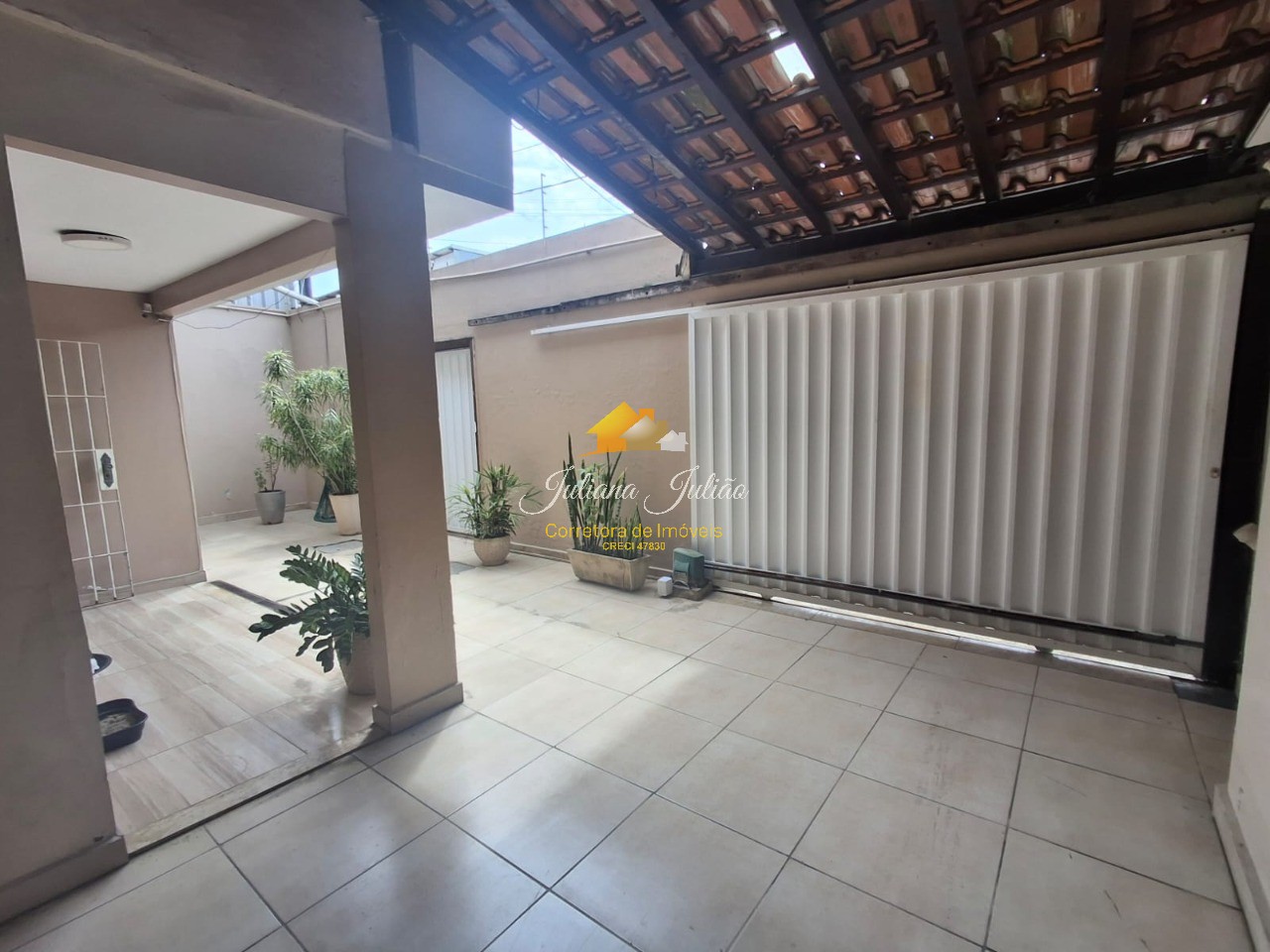 Casa, 5 quartos, 334 m² - Foto 2