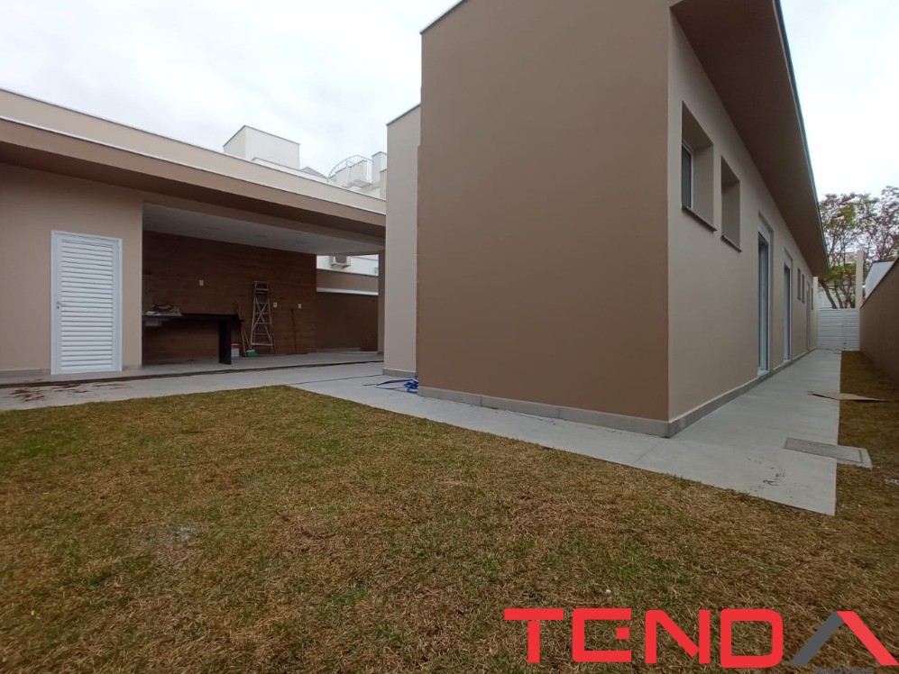 Casa, 3 quartos, 218 m² - Foto 14
