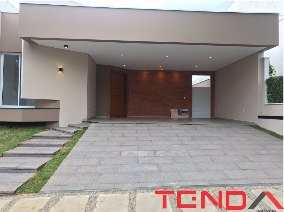 Casa, 3 quartos, 218 m² - Foto 1