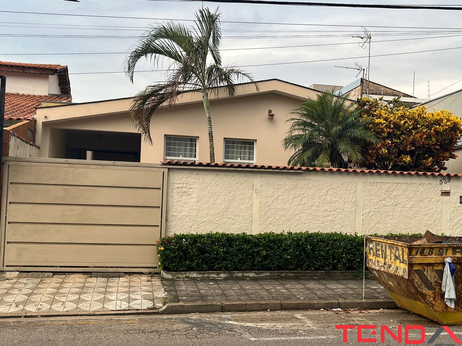 Casa, 3 quartos, 297 m² - Foto 1
