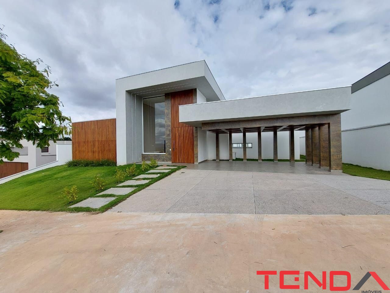 Casa, 4 quartos, 394 m² - Foto 1