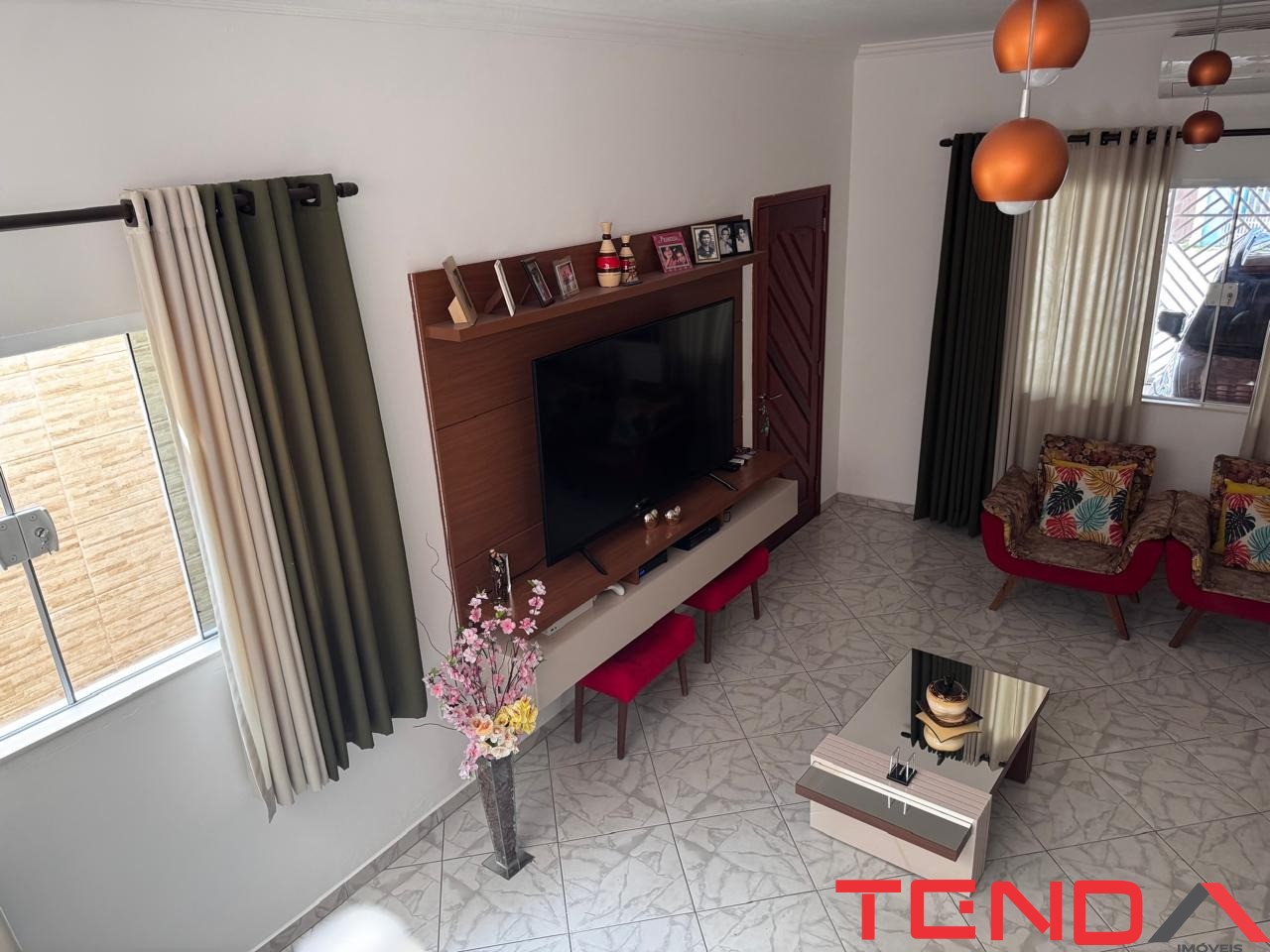 Casa, 4 quartos, 185 m² - Foto 2