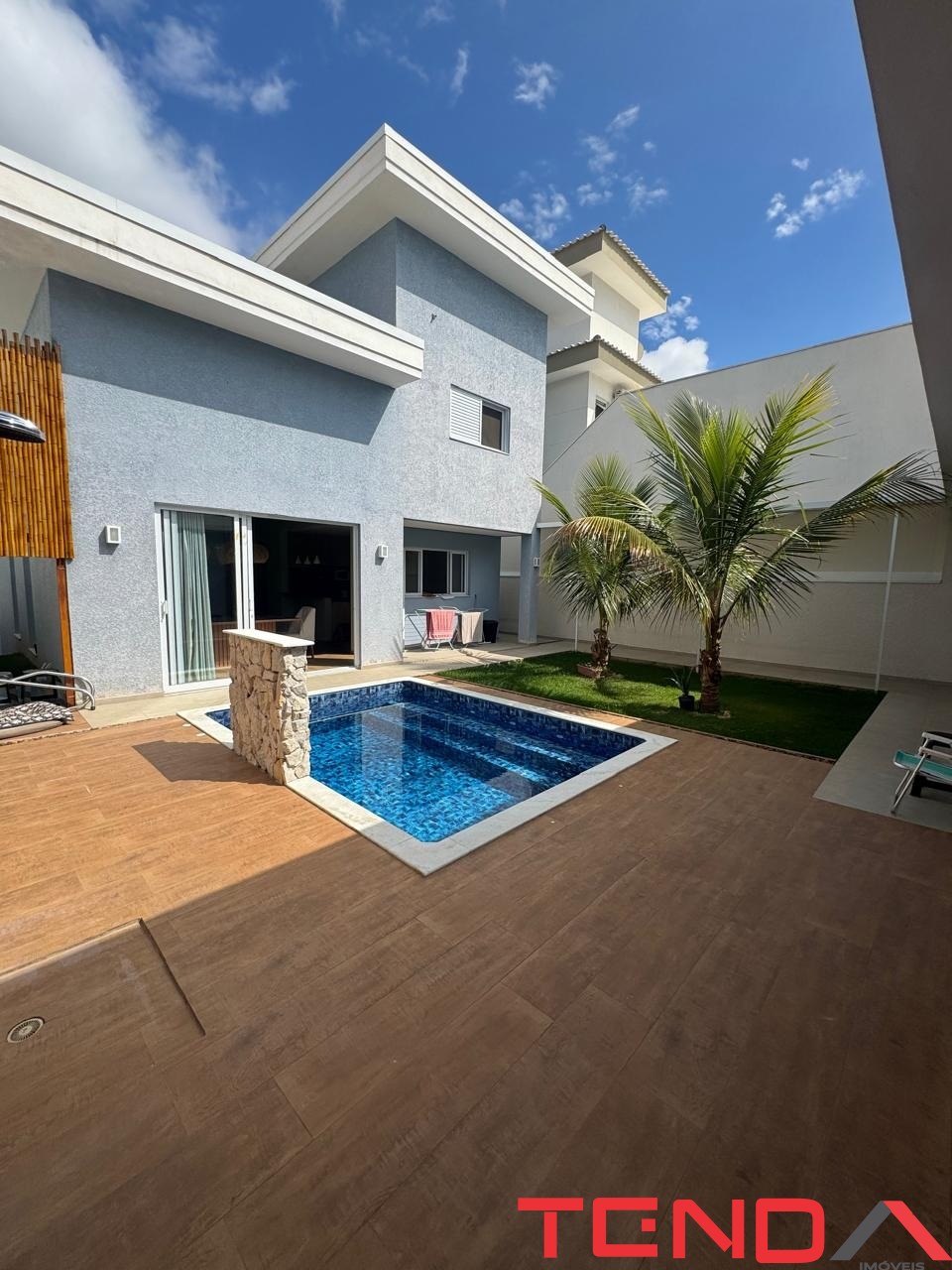 Casa, 3 quartos, 239 m² - Foto 1