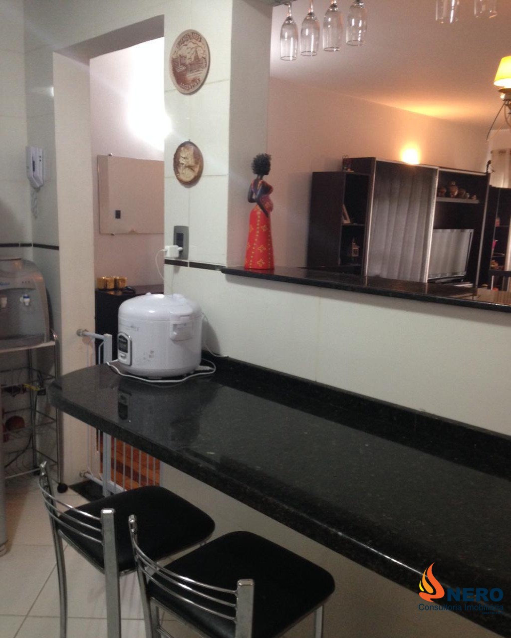 APARTAMENTO AMPLO, 110 METROS, 2 DORMITÓRIOS, 1 SUITE, ÓTIMA LOCALIZAÇÃO.
