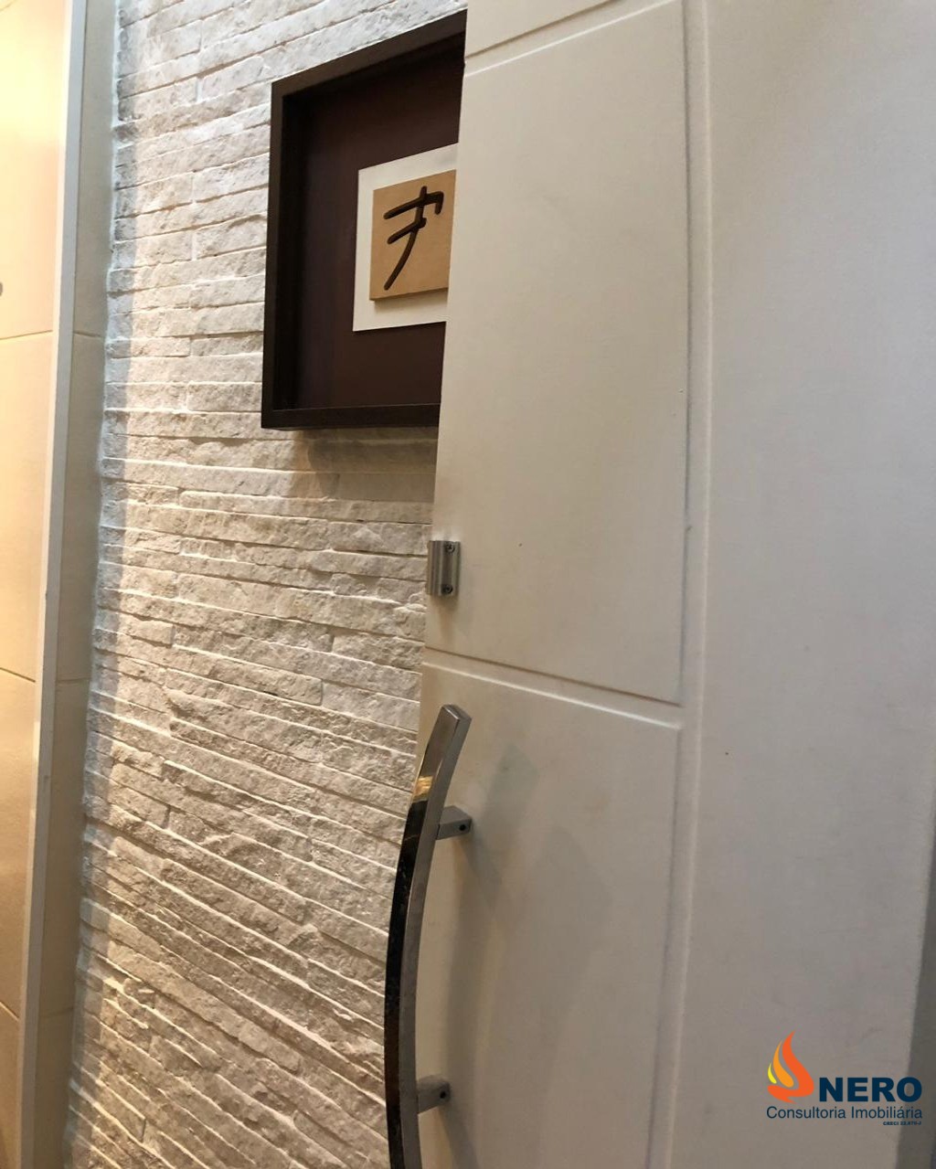 APARTAMENTO AMPLO, 110 METROS, 2 DORMITÓRIOS, 1 SUITE, ÓTIMA LOCALIZAÇÃO.
