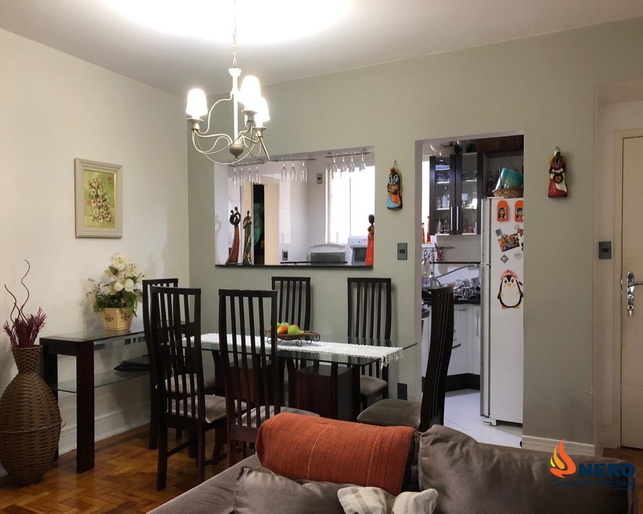 APARTAMENTO AMPLO, 110 METROS, 2 DORMITÓRIOS, 1 SUITE, ÓTIMA LOCALIZAÇÃO.