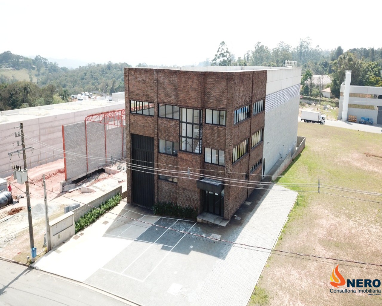 GALPÃO LOGÍSTICO, COMERCIAL, INDUSTRIAL, 1.318m², NA RAPOSO TAVARES