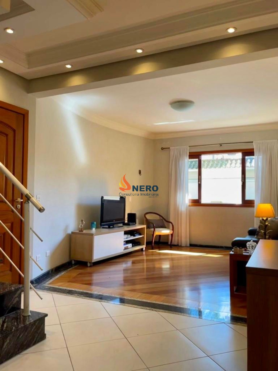 Casa à venda em São Paulo-SP, Jardim Prudência: 3 quartos, 1 suíte, 2 salas, 3 banheiros, 2 vagas, 128m². Imperdível!