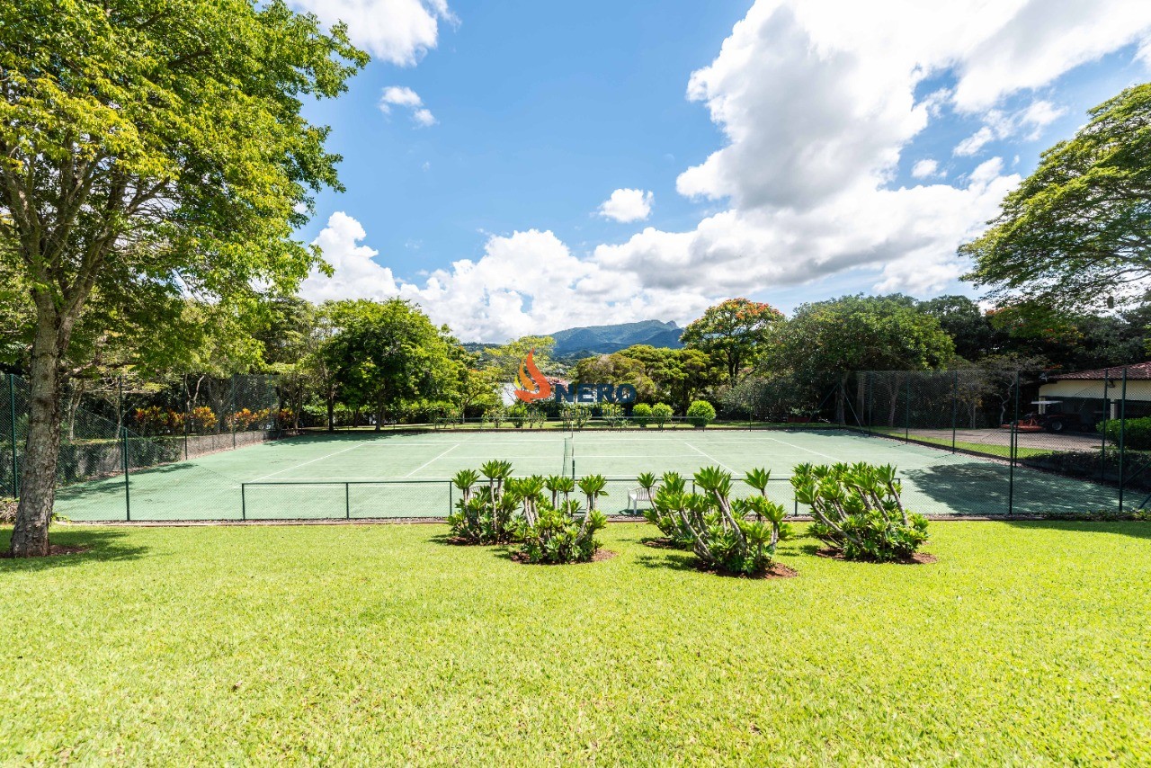 Oportunidade única: Sitio de 102.794m² à venda em Piracaia-SP!