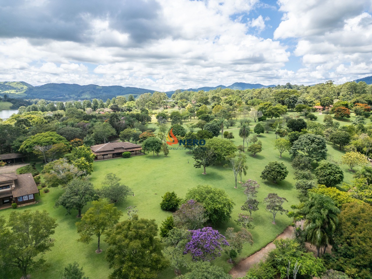 Oportunidade única: Sitio de 102.794m² à venda em Piracaia-SP!
