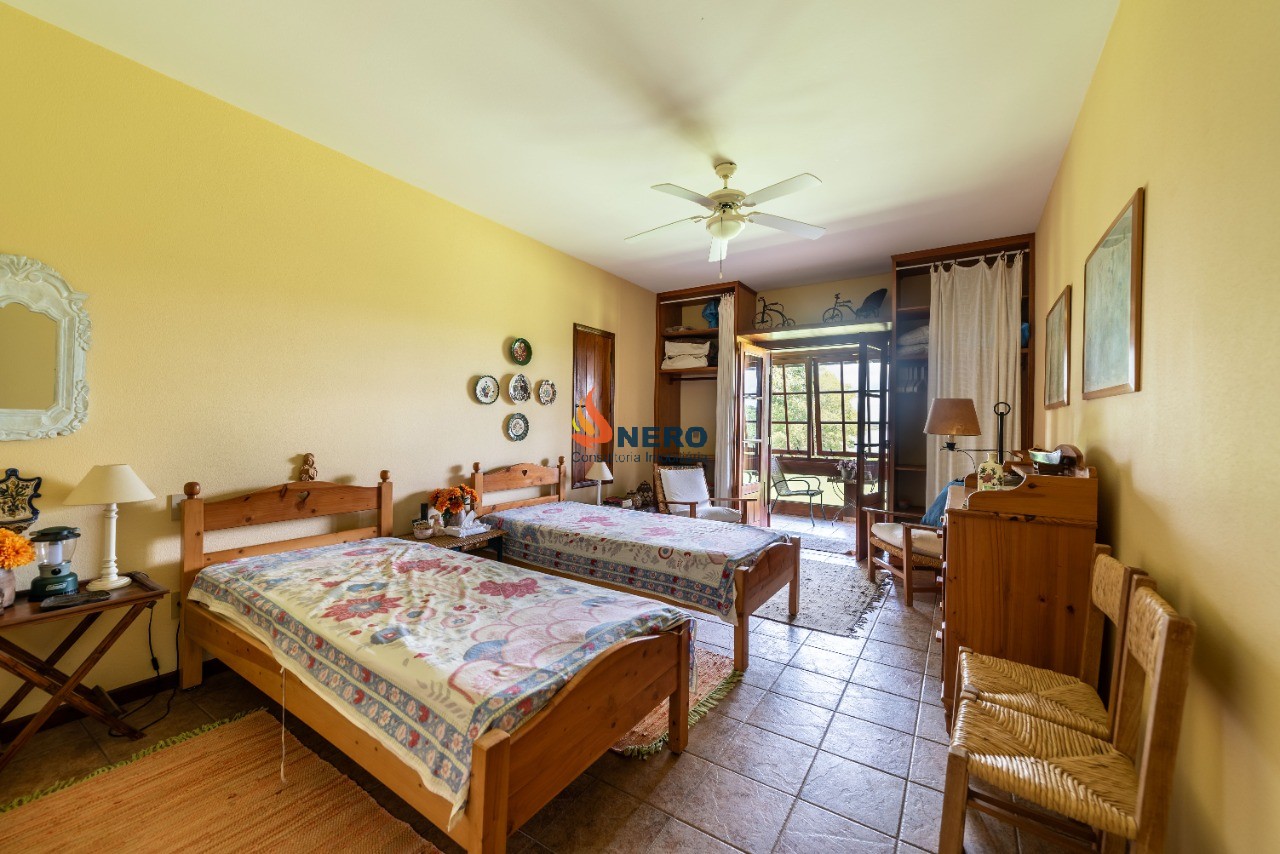 Oportunidade única: Sitio de 102.794m² à venda em Piracaia-SP!