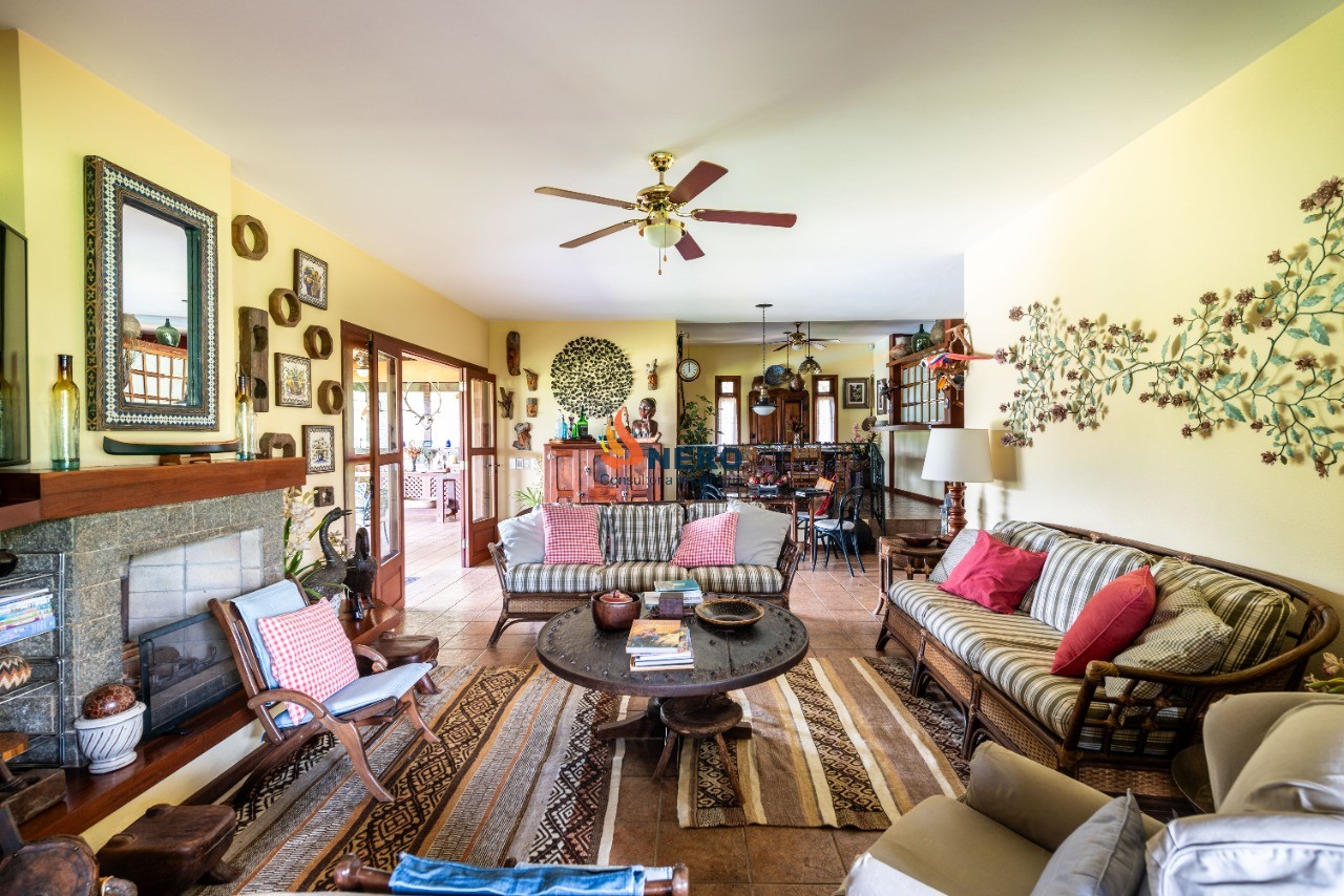 Oportunidade única: Sitio de 102.794m² à venda em Piracaia-SP!