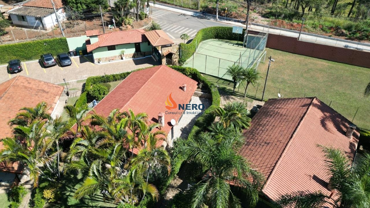 Casa em Condomínio de Luxo em Cabreúva-SP - 4 Quartos, 1 Suíte, 3 Banheiros, 100m² - Imperdível no Bairro Pinhal!