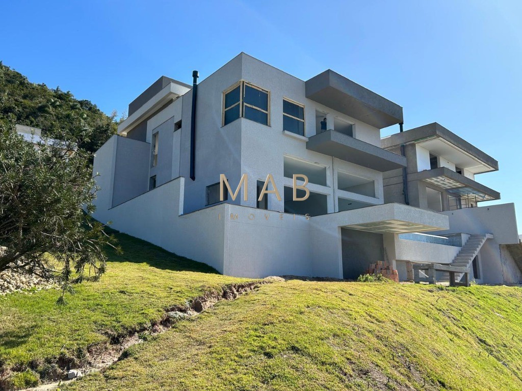 Imponente residência de luxo à venda em Florianópolis-SC, Ingleses: 4 quartos, 4 suítes, 3 salas, 4 banheiros, 3 vagas, 546,45 m².