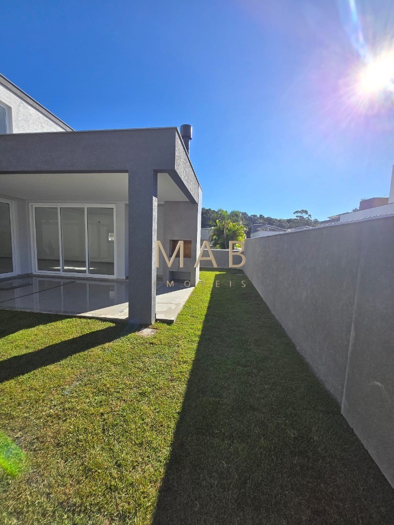 Casa Terra a Venda em condomínio fechado na Cachoeira do Bom Jesus, Florianópolis-SC!