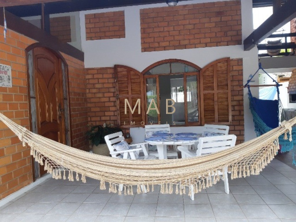 Linda e Aconchegante Casa à VENDA em Canasvieiras - Florianópolis SC!