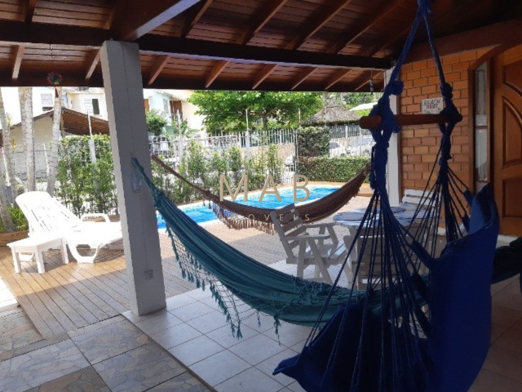 Linda e Aconchegante Casa à VENDA em Canasvieiras - Florianópolis SC!