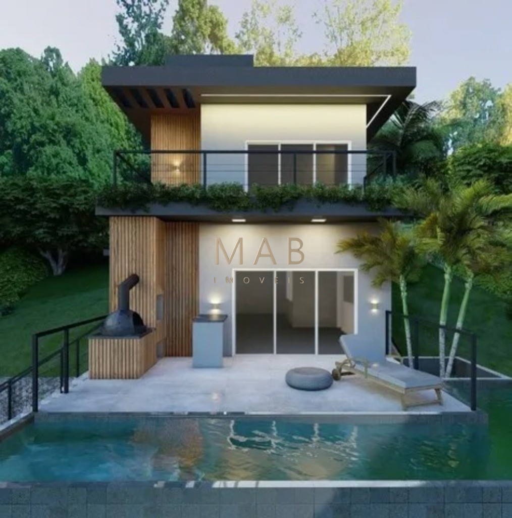 Espetacular casa à venda em Florianópolis-SC, no bairro Ingleses! 3 quartos sendo 2 suítes, 3 salas, 4 banheiros, 3 vagas de garagem, 326,00m².
