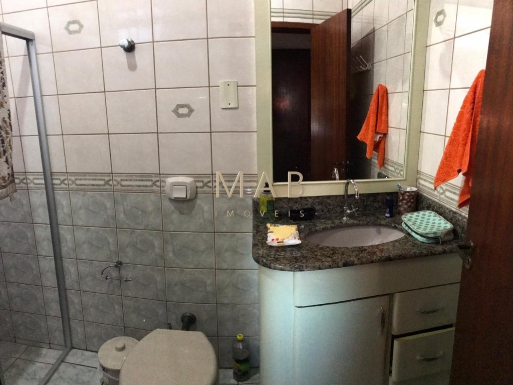 Imperdível casa à venda em Florianópolis-SC, bairro Ingleses: 5 quartos, 1 suíte, 3 salas, 4 banheiros, 3 vagas, 225m².