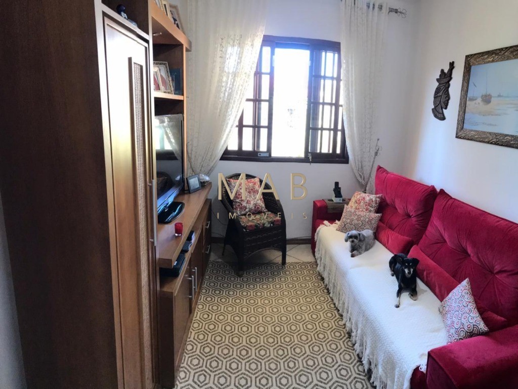 Imperdível casa à venda em Florianópolis-SC, bairro Ingleses: 5 quartos, 1 suíte, 3 salas, 4 banheiros, 3 vagas, 225m².