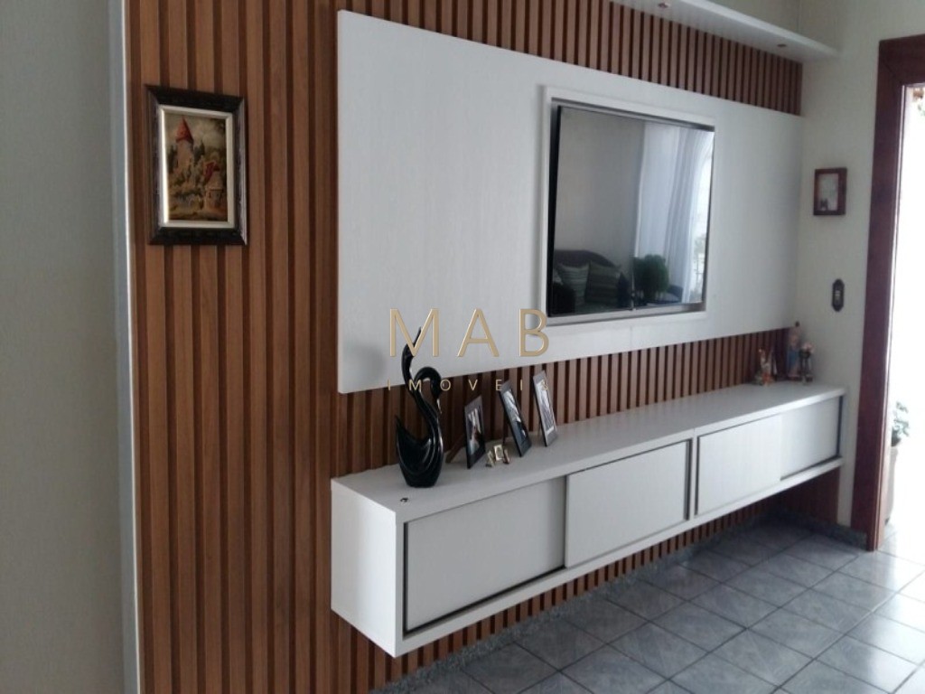 Casa Térrea à Venda em Boa Localização do Bairro Ingleses - Florianópolis/SC!