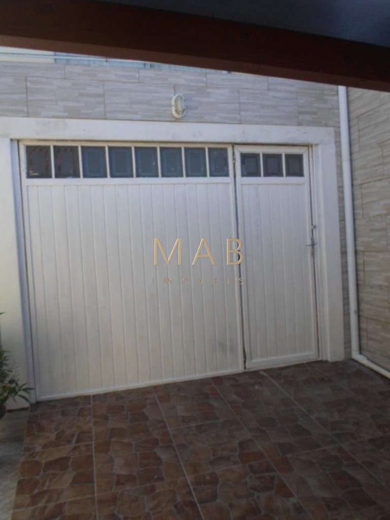 Casa Térrea à Venda em Boa Localização do Bairro Ingleses - Florianópolis/SC!