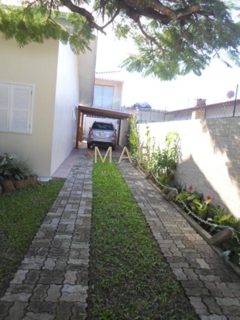 Casa Térrea à Venda em Boa Localização do Bairro Ingleses - Florianópolis/SC!